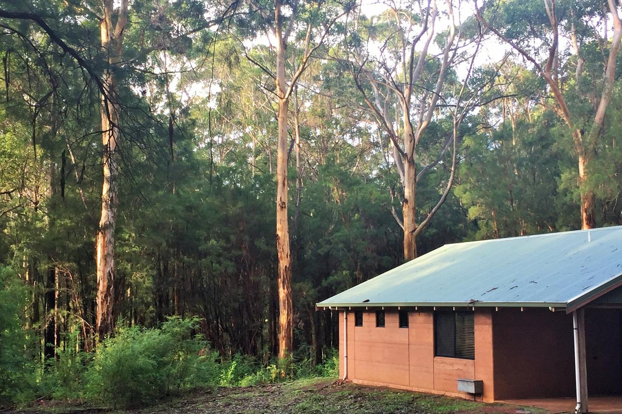 Marima Cottages Pemberton Exterior photo
